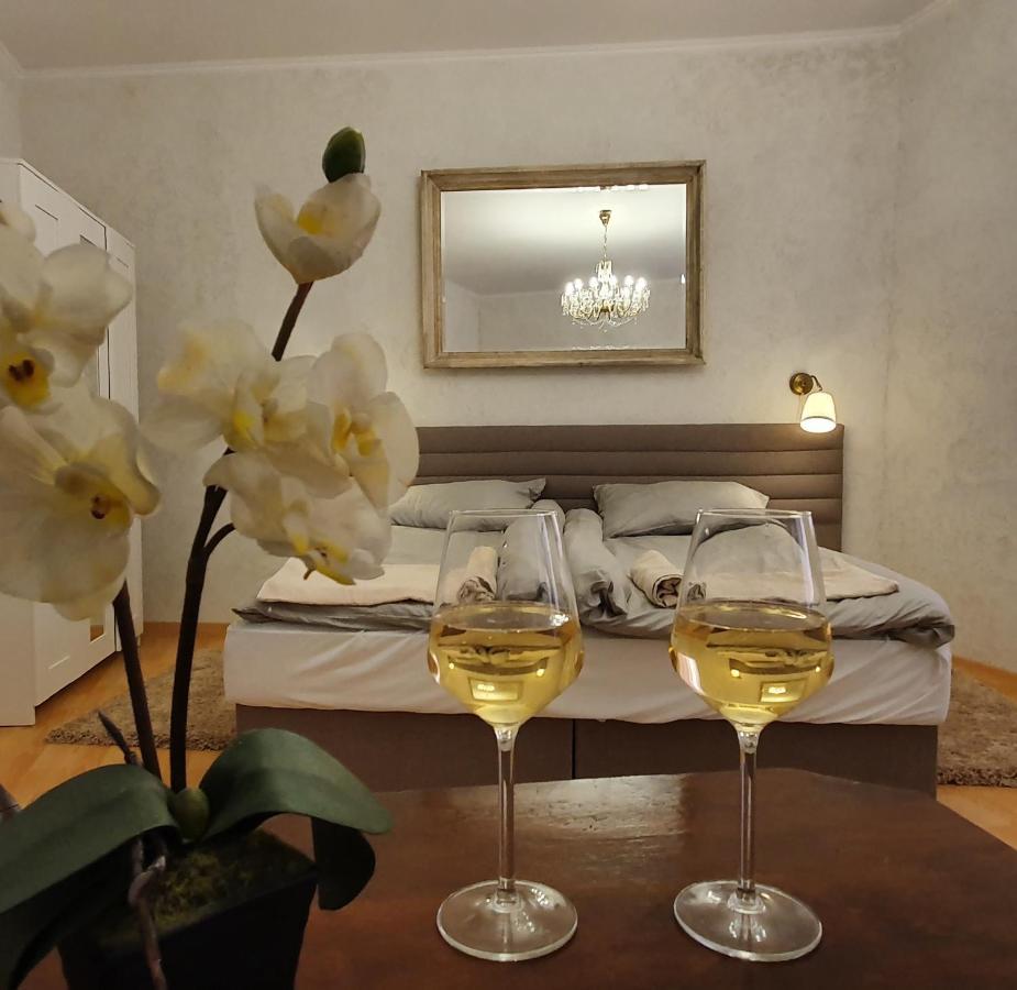 Corte Apartman Pápa Extérieur photo
