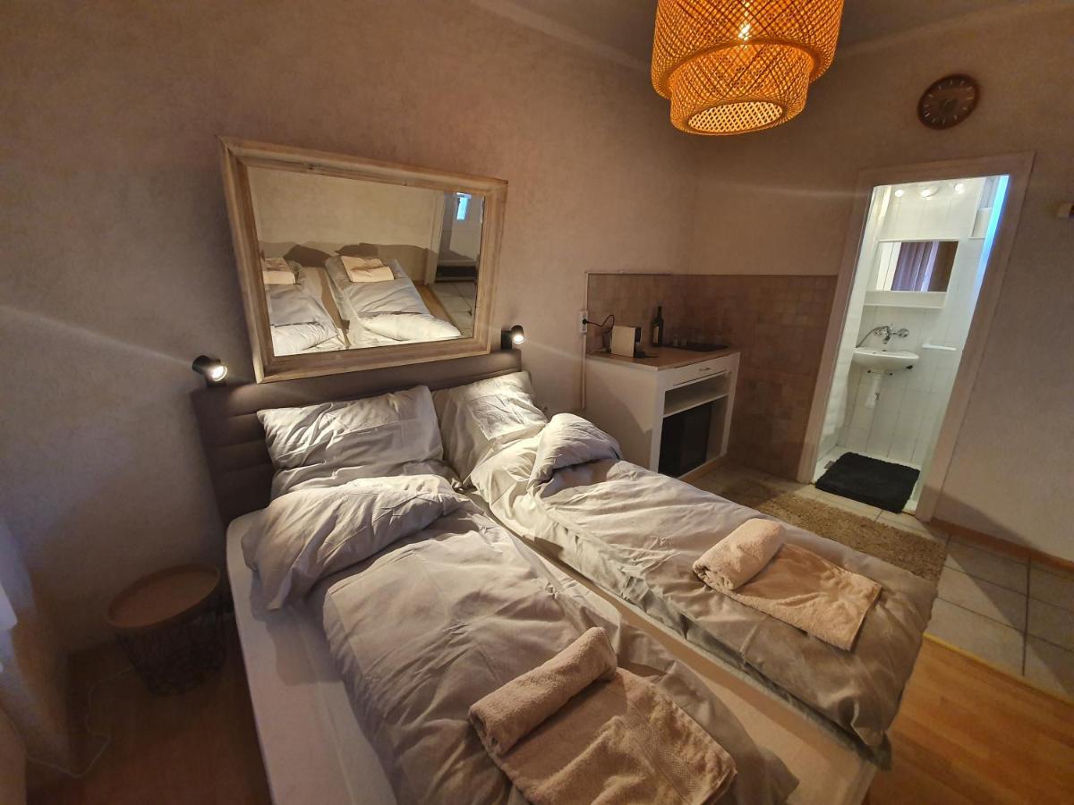 Corte Apartman Pápa Extérieur photo