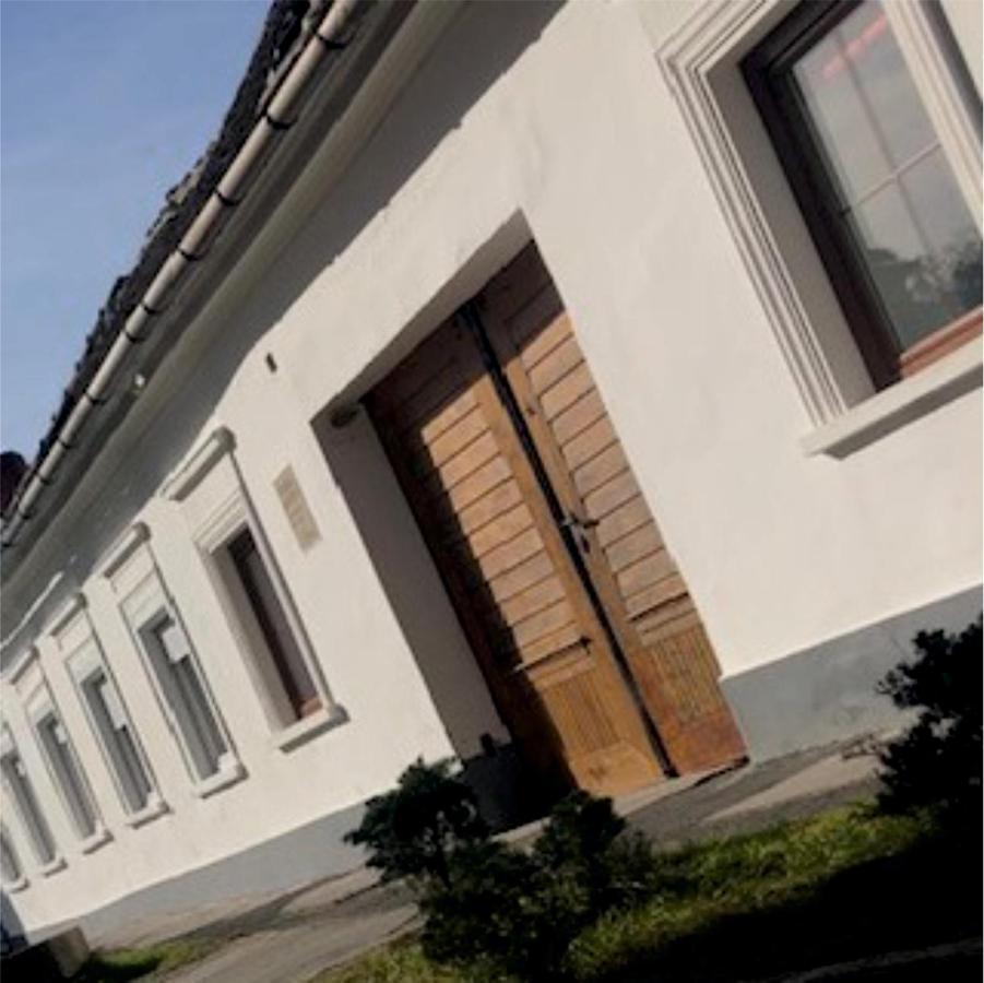 Corte Apartman Pápa Extérieur photo