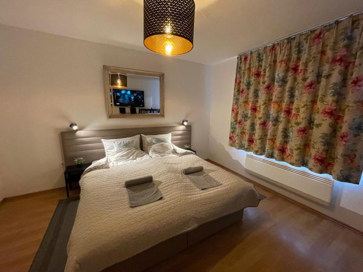 Corte Apartman Pápa Extérieur photo