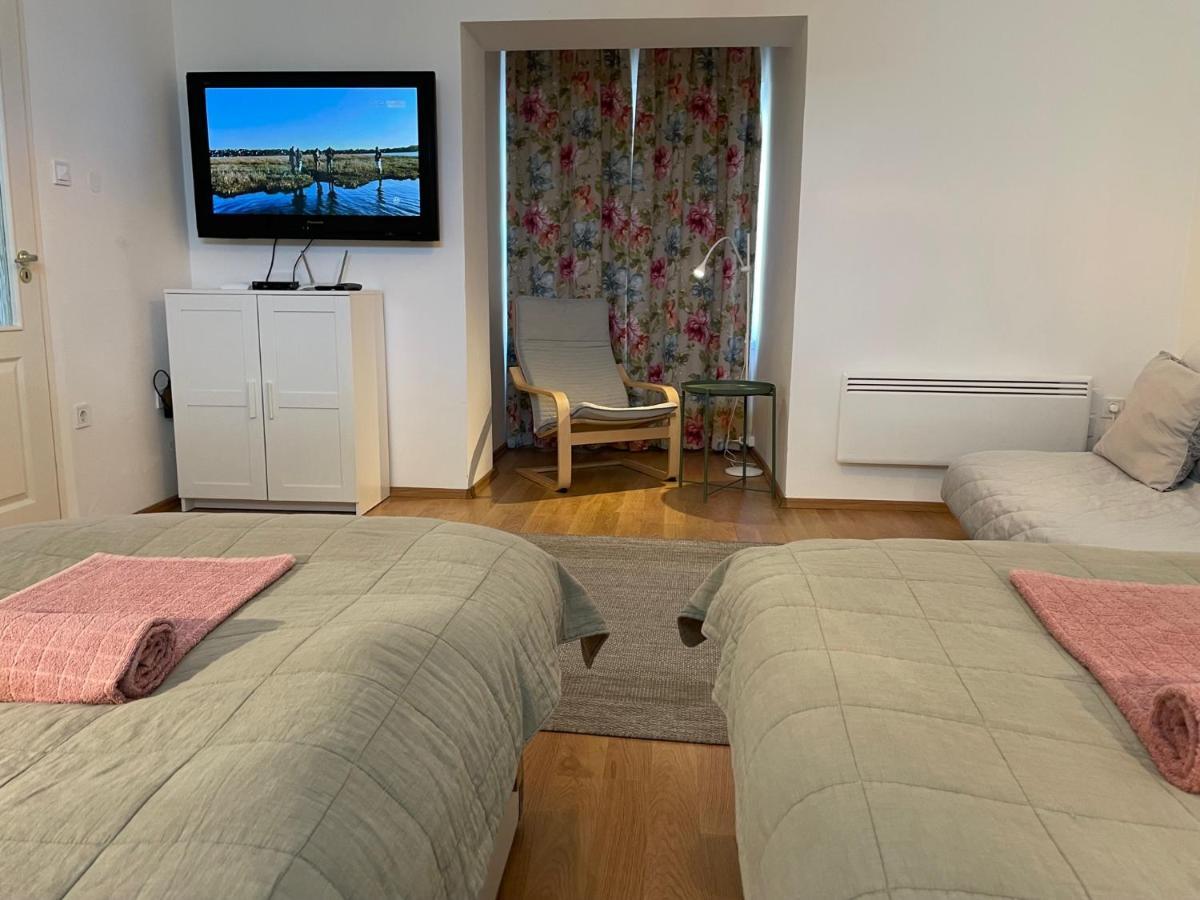 Corte Apartman Pápa Extérieur photo