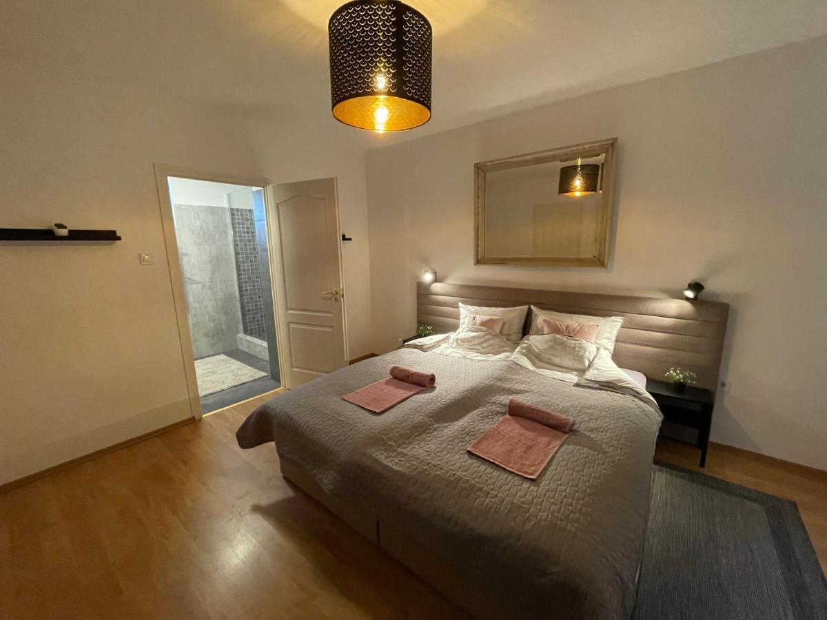 Corte Apartman Pápa Extérieur photo